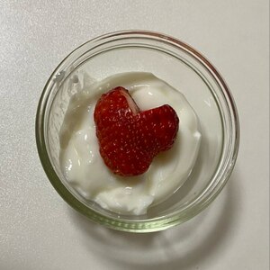 バレンタインに♪いちごヨーグルト